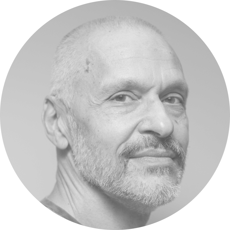 Коммерческий\nдиректор